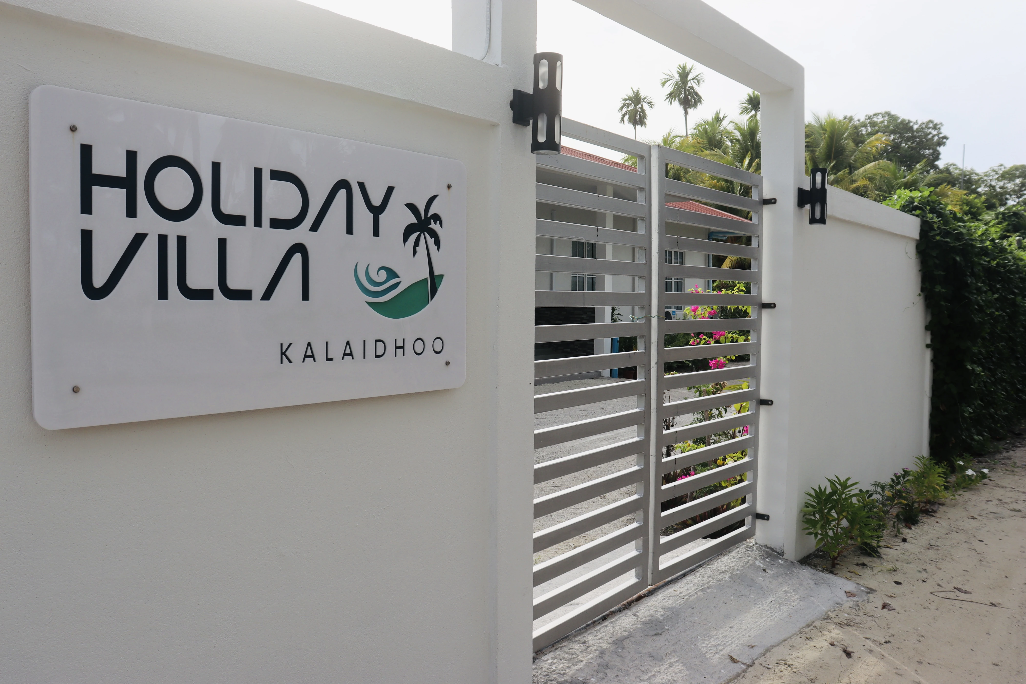 Holiday Villa - L. Kalaidhoo