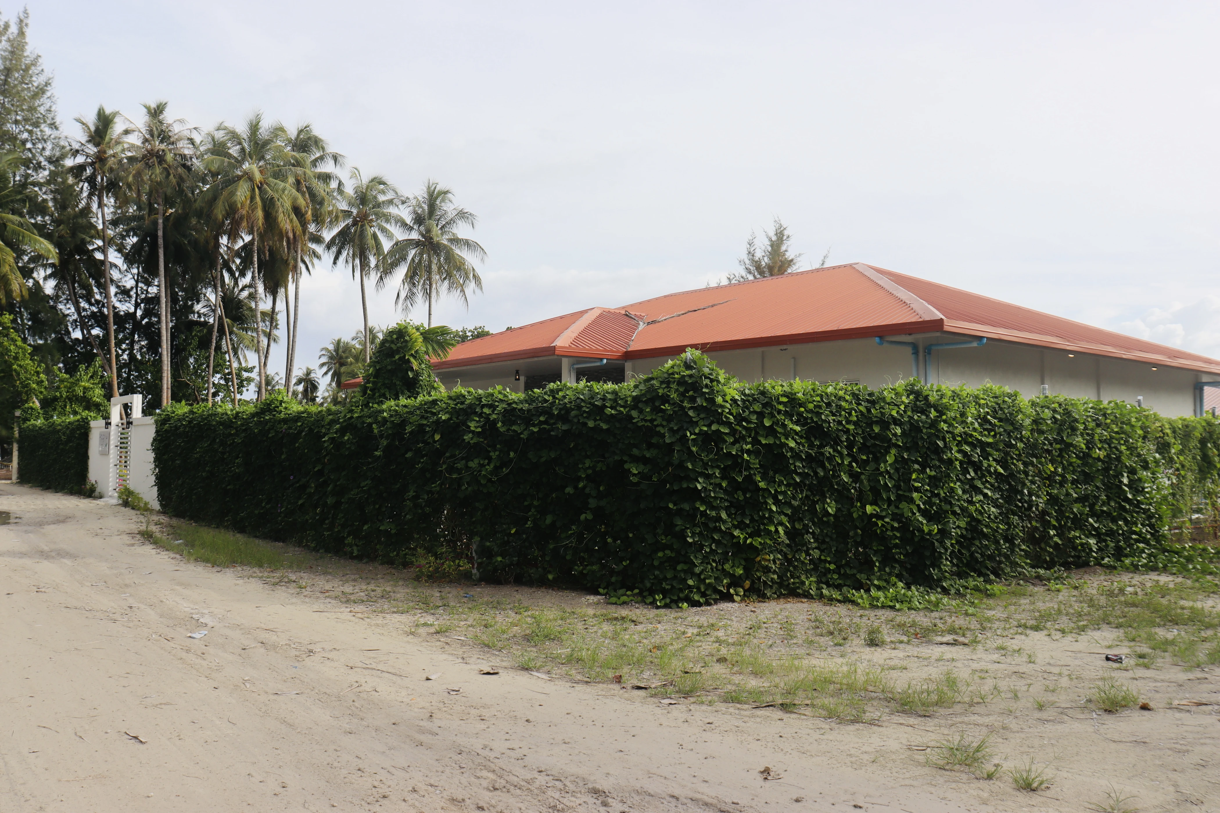 Holiday Villa - L. Kalaidhoo